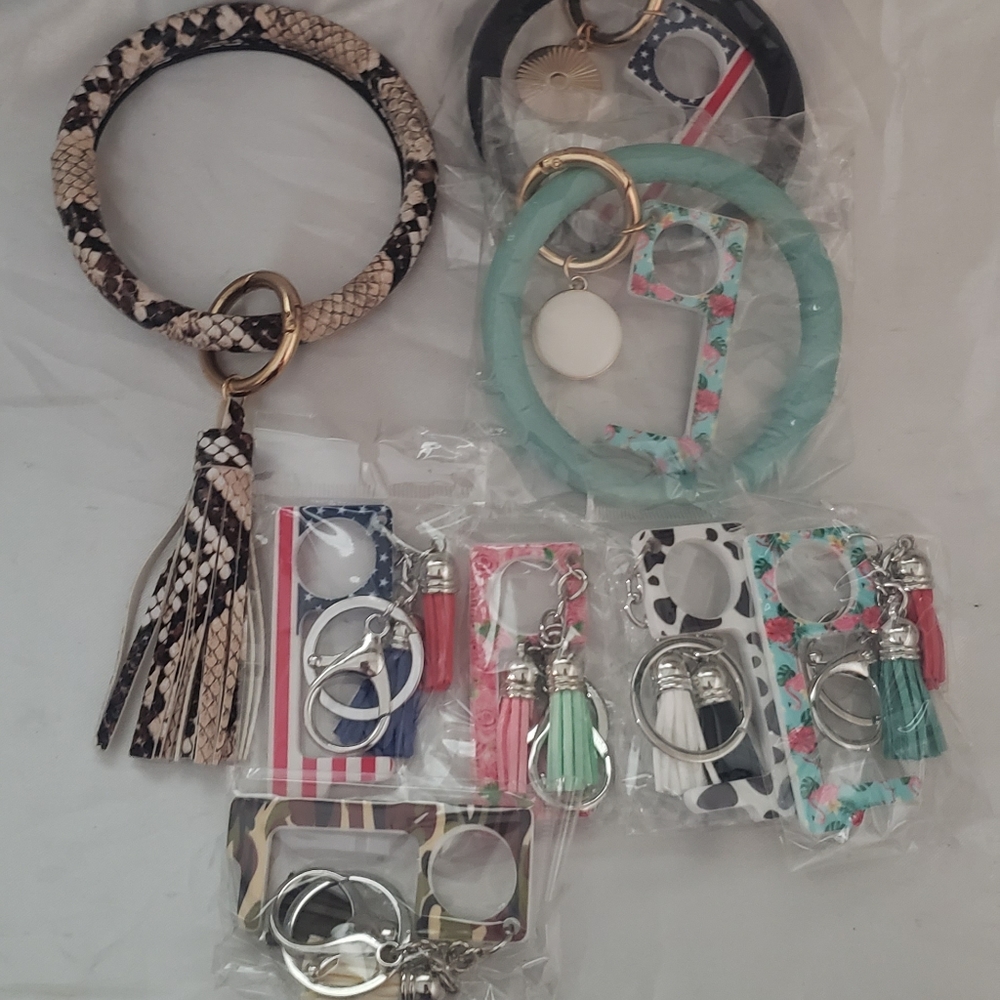 Wristlet Keychain Bangle Keyring Circle Key Ring Leather Tassel Bracelet Fashion